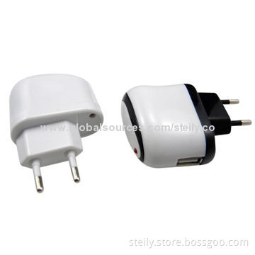 Portable mobile phone chargers for iPhone/iPod/Samsung, EU/USA Standards with LED Indicator